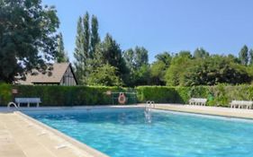 Nice House In A Residence With Swimming Pool